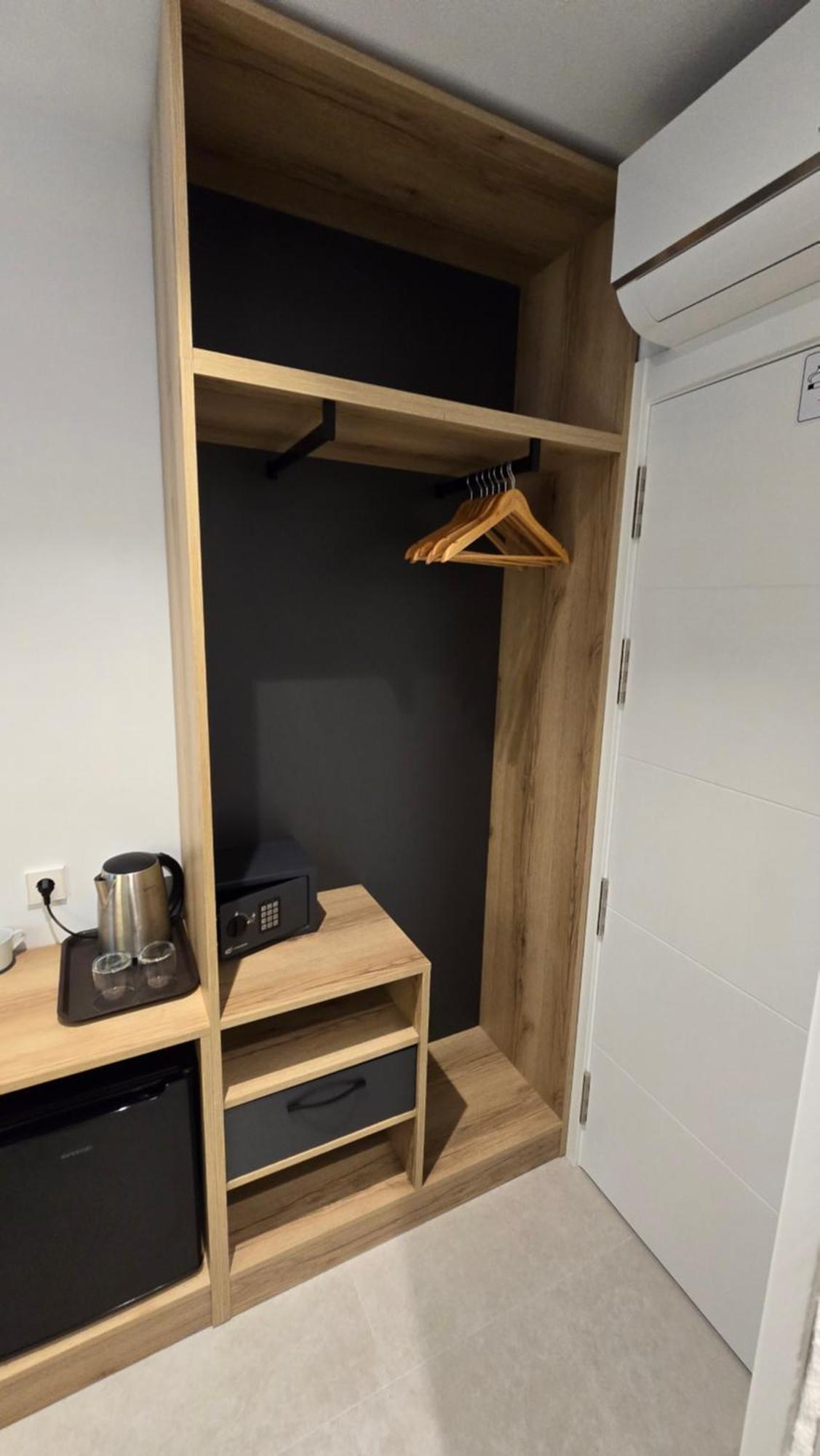 Hostal Rambla 24 By Holihome Alicante Dış mekan fotoğraf